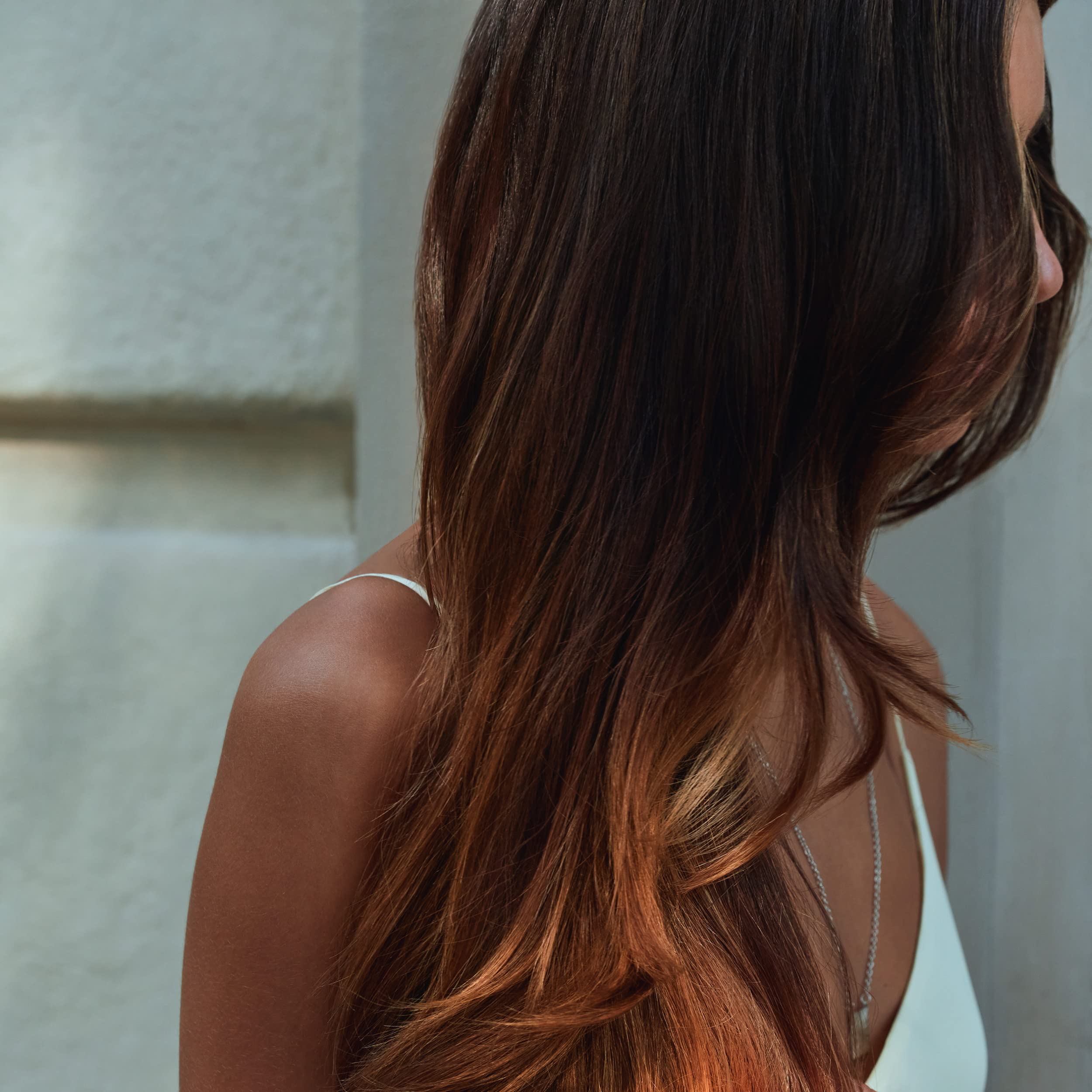 Wella Professionals Oil Reflections Luminous Smoothening Hair Oil | 100 ml | Non-Sticky Hair Treatment | Avocado & Macadamia Seed Oils | For a Glossy Hair Shine 4